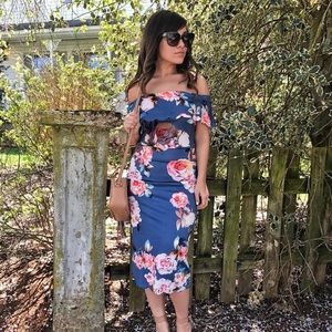 Off the shoulder pattern dress size small